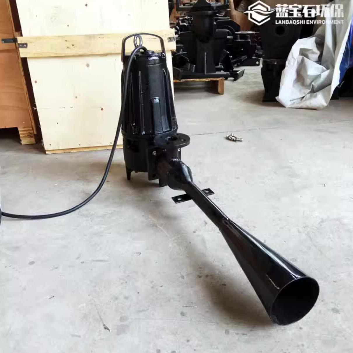 南京藍寶石環(huán)保與湖南公司合作，提供QSB0.75kw潛水射流曝氣機設備